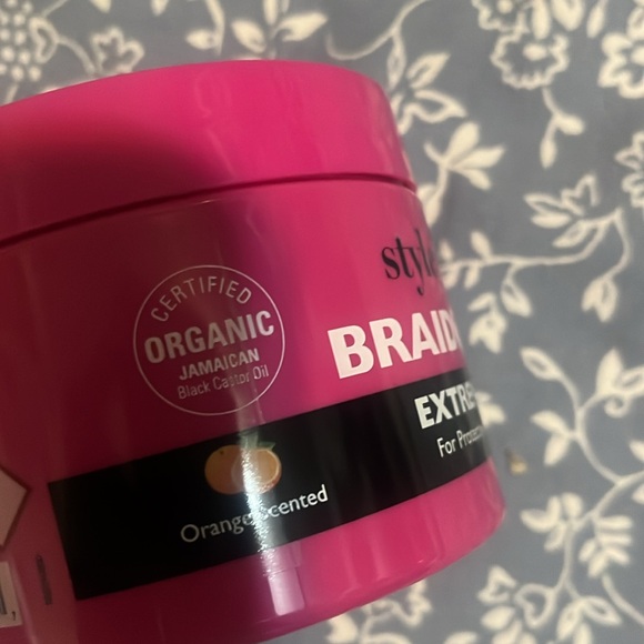 - Braiding gel for protective style - Picture 4 of 5